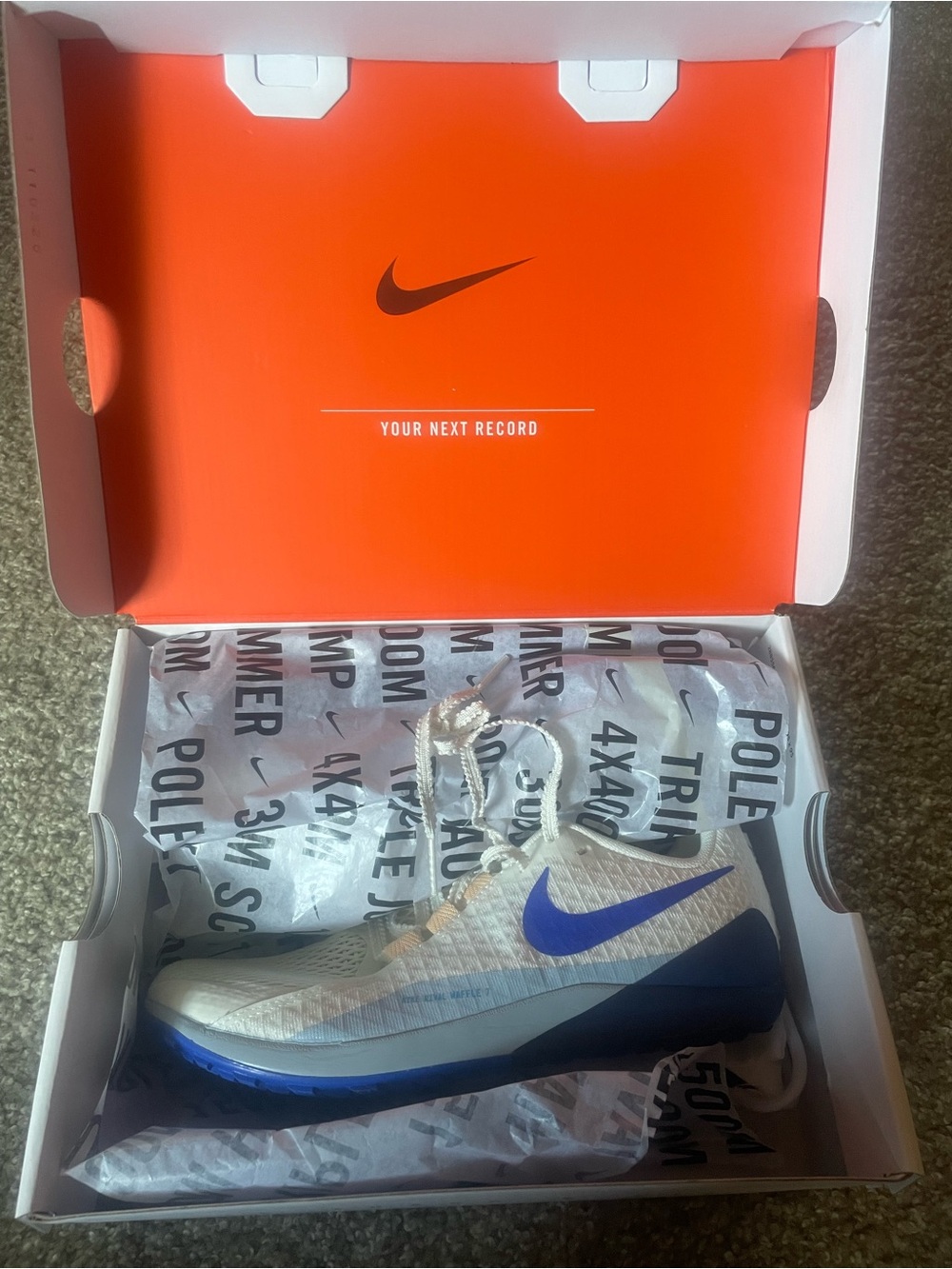 Nike Girls'/ Boys White and Blue Training Sneakers size 4.5 boys and 6 in girls